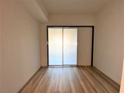 【居間・リビング】 | ルフォンプログレ天満橋 | 白を基調としたオシャレなお部屋♪