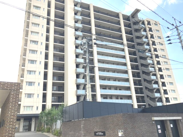 パークアソシア ザ・ガーデンの外観|築7年、14階建最上階のお部屋です！