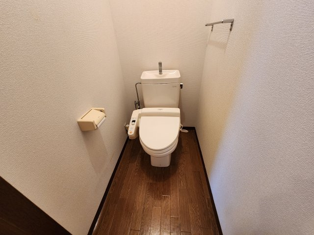 【トイレ】 | 落ち着いた色調のトイレです