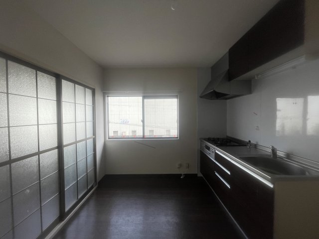 クレスコ Ｂ棟の居間・リビング