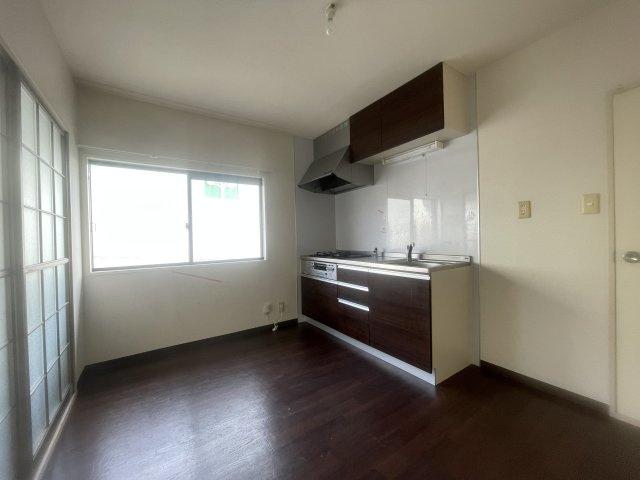 クレスコ Ｂ棟の居間・リビング