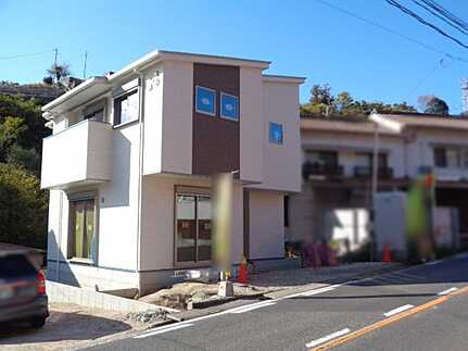 呉市警固屋1丁目　新築一戸建ての外観