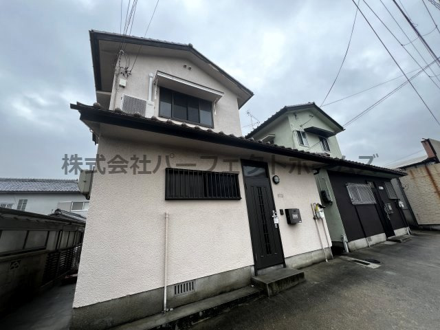 高田1丁目戸建の外観|落ち着いた雰囲気の外観です