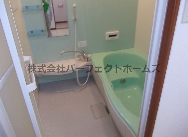 高田1丁目戸建の浴室|お風呂で日々の疲れを落としましょう