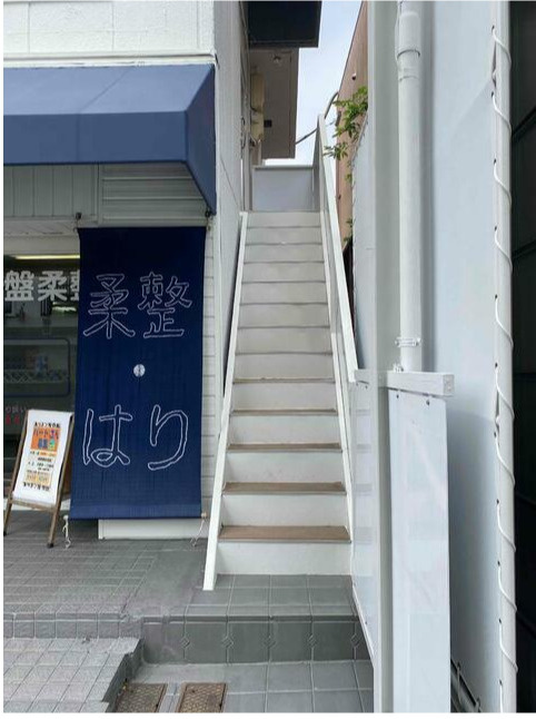 有松ビルの外観