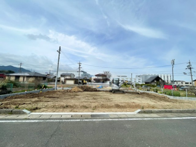 【前面道路含む現地写真】 | 亀山市太岡寺町《全3区画》