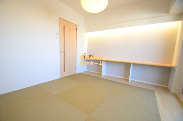 TOYOTOMI STAY Premium長橋の洋室|明るい洋室です