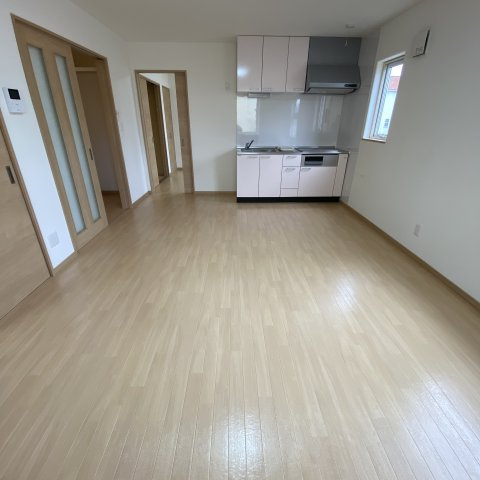 マヤパティオ　Ａ棟　（室蘭市共同住宅事業）の居間・リビング|ゆったり過ごせる居間です