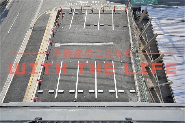 グランジュール大手町の駐車場|車をお持ちの方に嬉しい駐車場付きの物件です