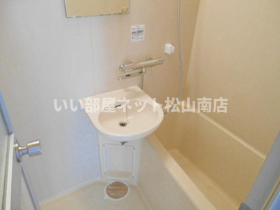 【浴室】 | メゾン山越