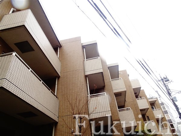 デュオスカーラ緑が丘の外観