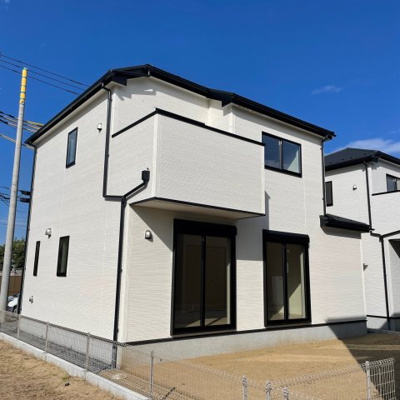 【外観】 | 潮来市日の出6号棟 | 即日のご見学も可能です。お気軽に0476-37-3888までお問合せ下さい。