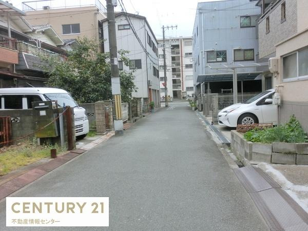 【前面道路含む現地写真】 | 鶴町４丁目　建築条件付き宅地