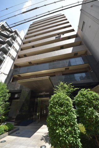 リーガル四ツ橋立売堀の外観