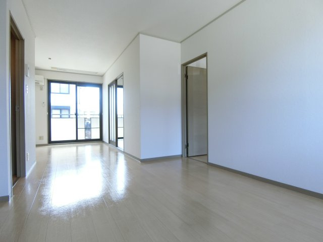 ソシアクレスト　A棟の居間・リビング