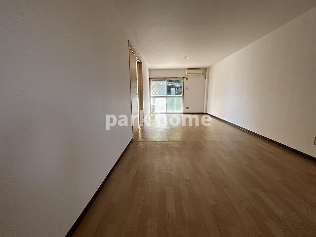 コーポMIKI Ⅰ南棟の洋室|個人の部屋や寝室として使える洋室です