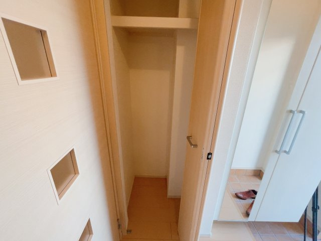 メロウ　ハウスFの収納