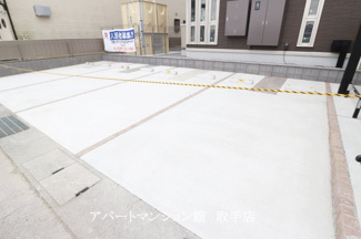 【駐車場】