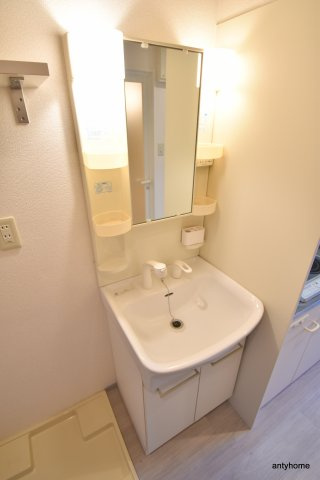 E-GATE　仲介手数料無料の洗面所