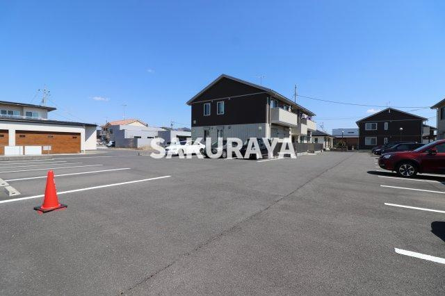 ロイヤルベルグ Ａの駐車場