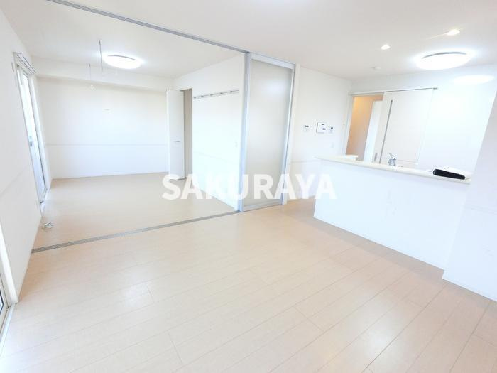 ロイヤルベルグ Ａの居間・リビング|居室・リビング