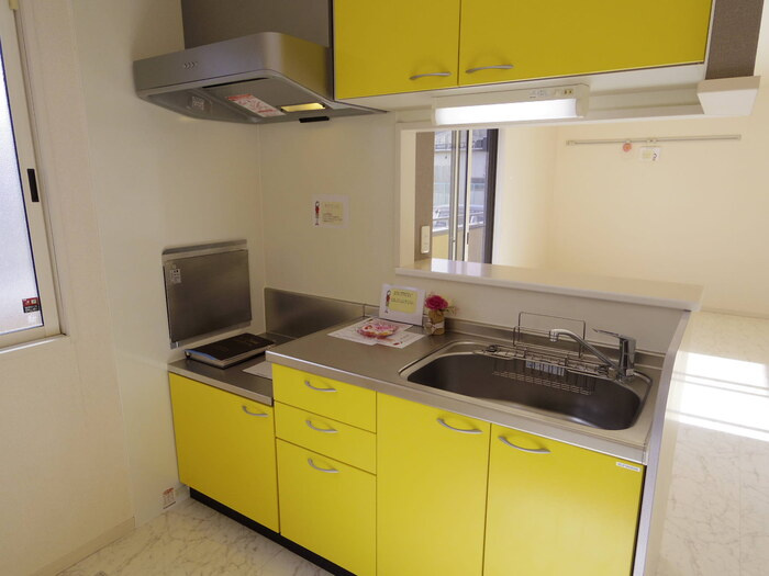 ラ ルーナ Ｂのキッチン|対面キッチン