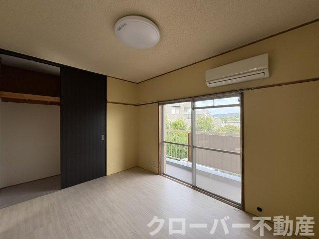 ココモタウン1番館の居間・リビング