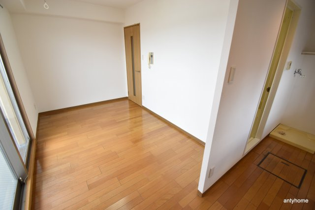 アーデン江坂　仲介手数料無料の寝室