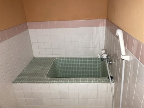 【浴室】 | 熱海市桃山町　売一棟マンション