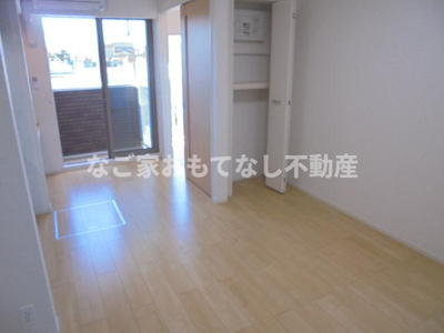 【居間・リビング】 | シャトル朝日 | 同型タイプ