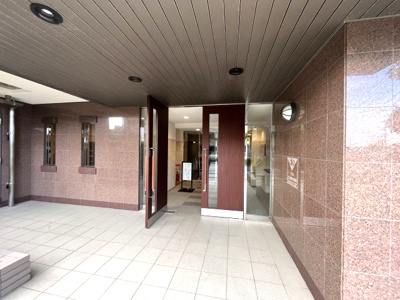 【エントランス】 | クリオ上大岡西壱番館 | エントランス部分です。