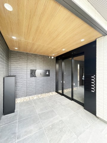 グランフォーレ蔵本のエントランス