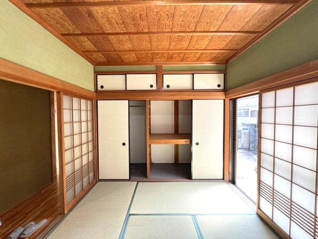 熊取町大久保南4丁目　中古戸建の和室|障子張替え済