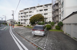 【駐車場】
