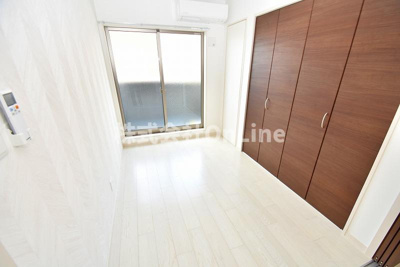 【寝室】 | グリッター長田