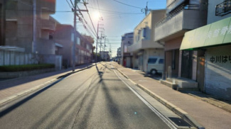 【前面道路含む現地写真】
