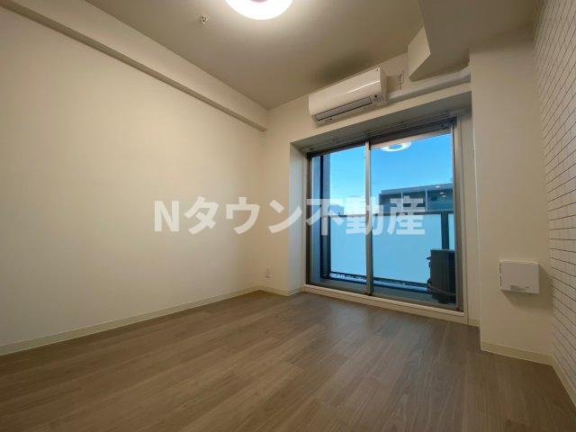 【居間・リビング】 | プレサンス広小路通今池 | こちらのリビングで趣味の時間をお楽しみください
