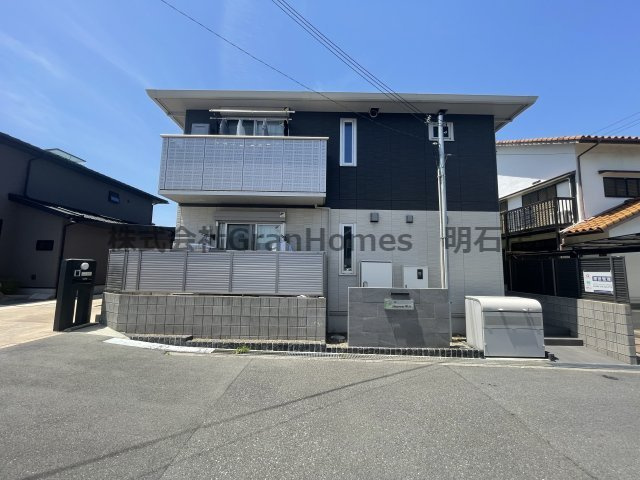 シャロン明石の外観