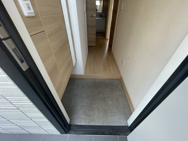 シャロン明石の玄関