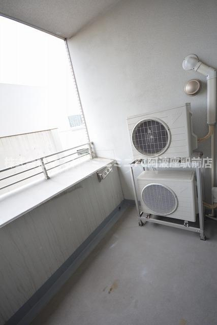 大阪市福島区大開１丁目の賃貸マンションのバルコニー