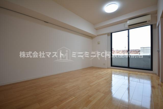 大阪市福島区大開１丁目の賃貸マンションの内装