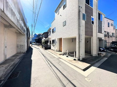 【前面道路含む現地写真】 | ◆◇西区西戸部町　中古戸建◇◆ | ◆土・日・祝日は、当社スタッフによる現地案内会を実施しております。もちろん平日のご案内も可能です。お気軽にご相談ください！！