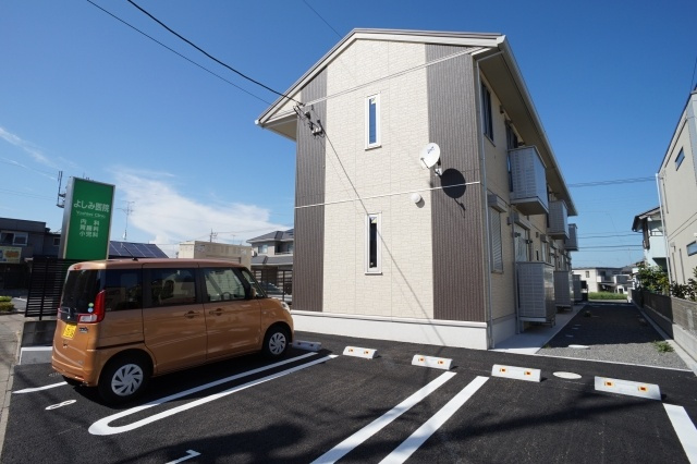 プリマベーラの駐車場