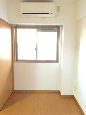 【寝室】 | 出屋敷館