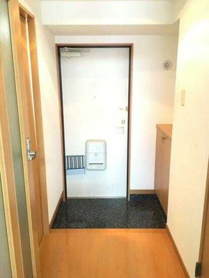 【内装】 | 出屋敷館 | 同タイプの室内写真です。現況を優先させて頂きます。