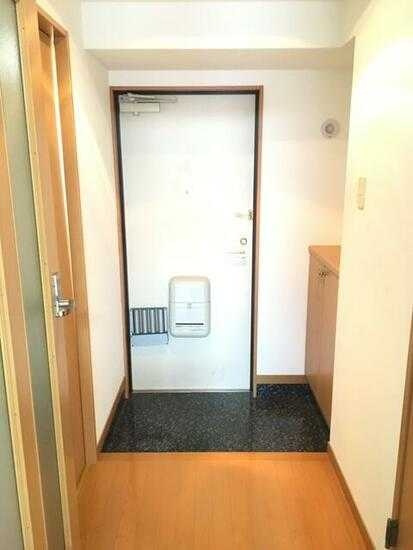 【内装】 | 出屋敷館 | 同タイプの室内写真です。現況を優先させて頂きます。