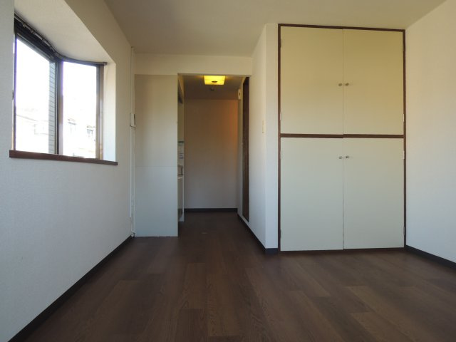 コートニュータウンの洋室|洋室6帖【コートニュータウン】