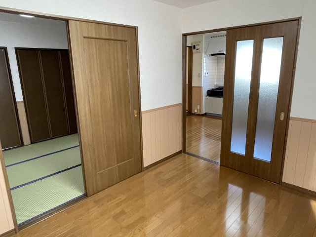 レ・アールSAGAEの内装