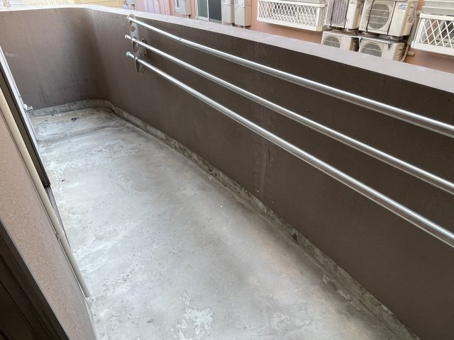 レ・アールSAGAEのバルコニー