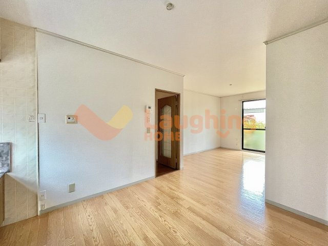 アーバンライフ津福の洋室|明るい洋室です